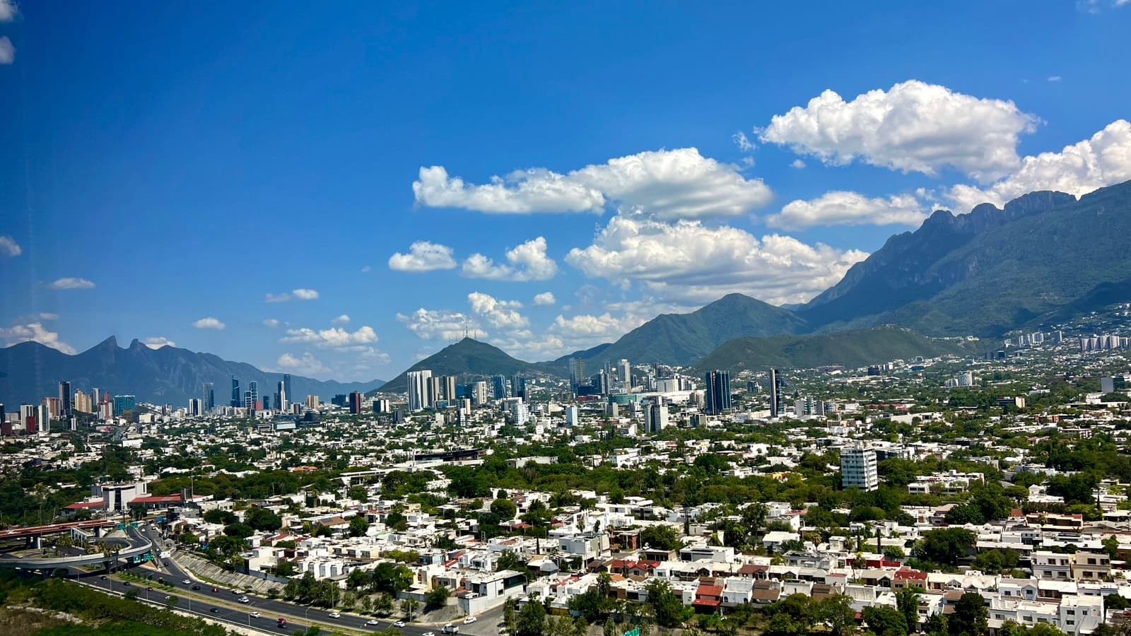 Monterrey con aire limpio